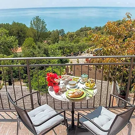 Bed & Breakfast Mariposa 3*