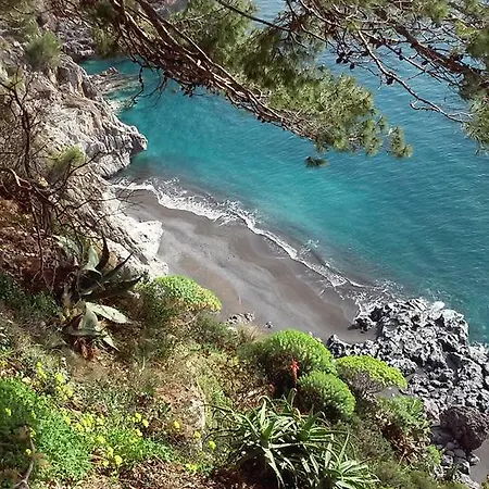 Oda ve Kahvaltı Mariposa