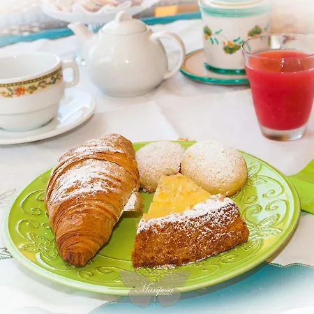 Mariposa Bed & Breakfast 3*