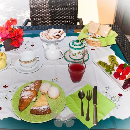 Mariposa Bed and breakfast 4*