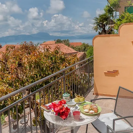 Bed & Breakfast Mariposa 4*