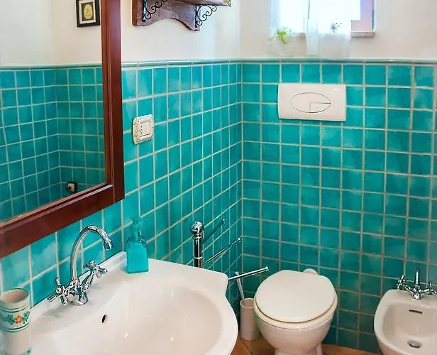 Mariposa Bed & Breakfast 4*