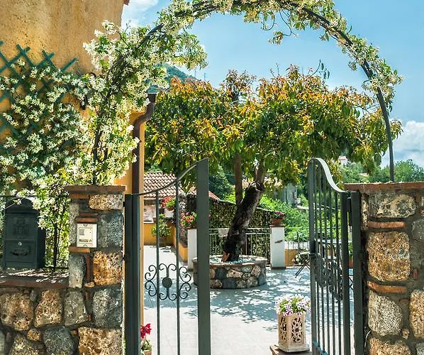 Bed & Breakfast Mariposa 4*