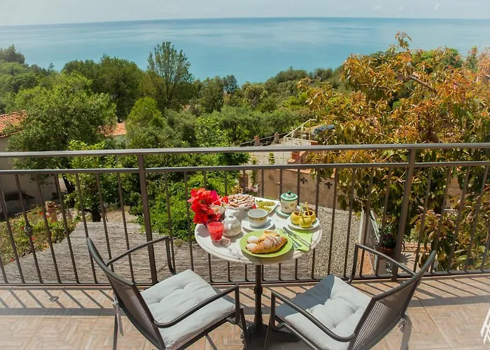 Bed & Breakfast Mariposa 4*